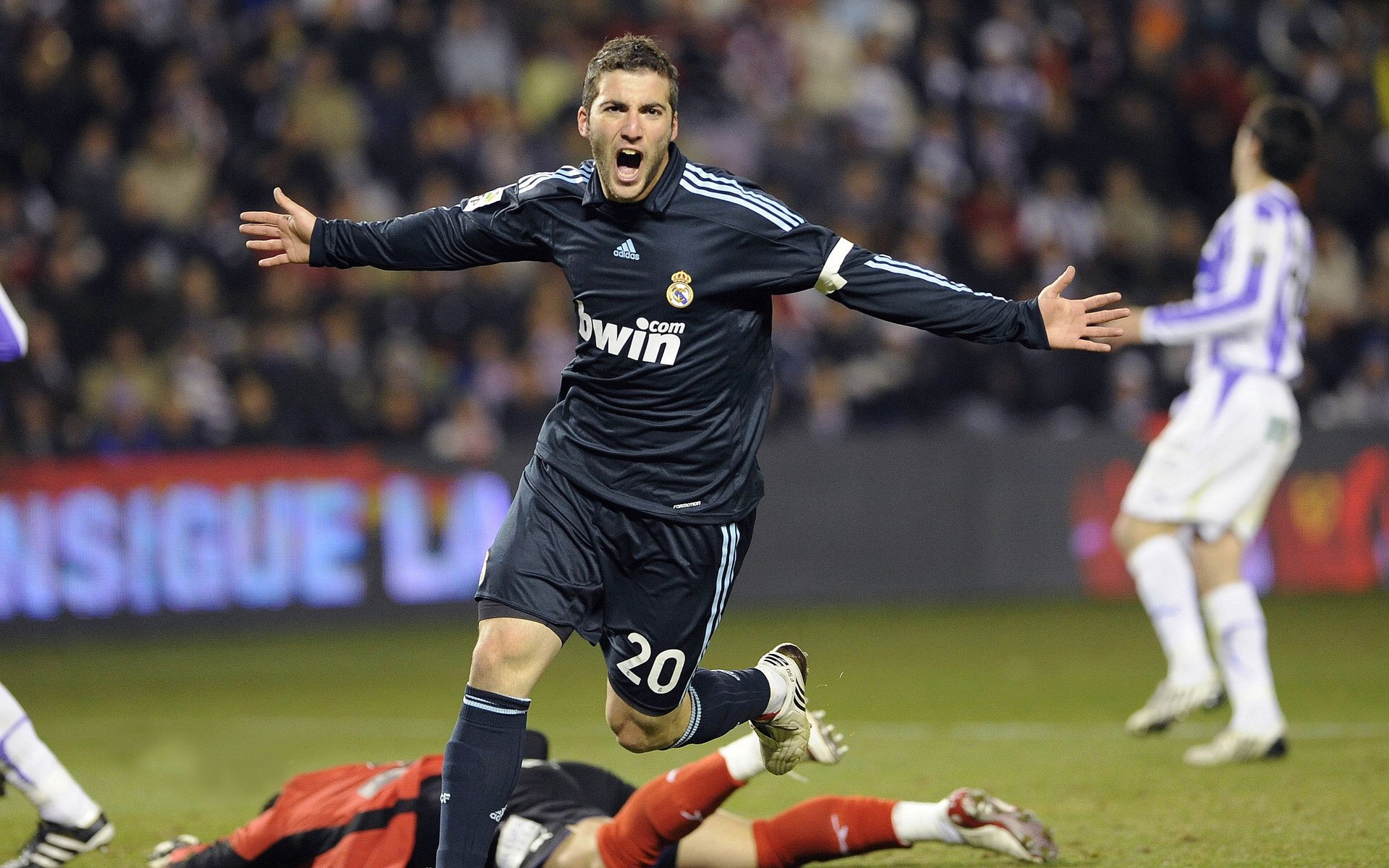 _潮流烟火跑：夜间灯光秀与你同行_，夜店灯光秀视频